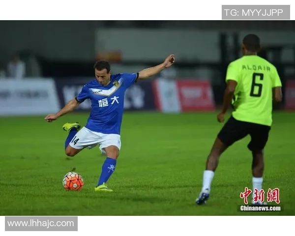 现存足球明星名单一览表揭示当今足坛风云人物与成就 现存足球明星名单一览表揭示当今足坛风云人物与成就