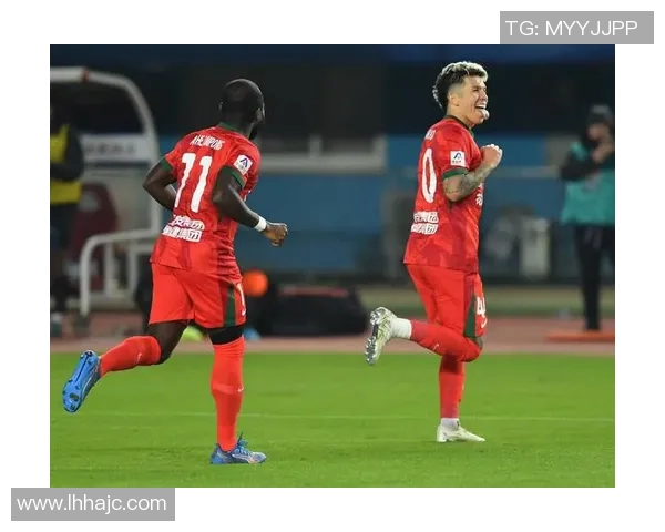 长春亚泰足球明星刘成的成长之路与辉煌成就揭秘